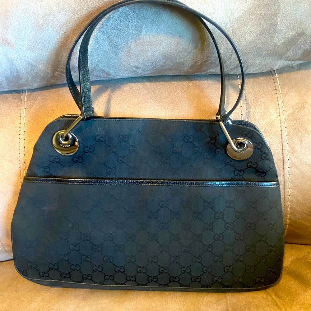 Gucci purse authentic